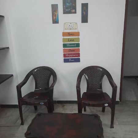 White House- 1Bk Pleasant Apartment With Open Terrace Coimbatore Zewnętrze zdjęcie